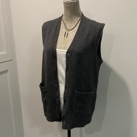 Banana Republic Merino Wool Vest small/medium fits Grey - Picture 6 of 14